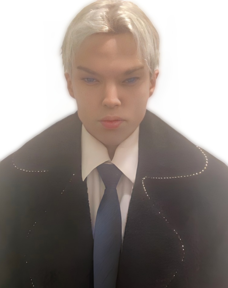 Nam diễn viên Saint Von Colucci qua đời ở tuổi 22 sau 12 lần phẫu thuật giống Jimin (BTS) - Hình 4