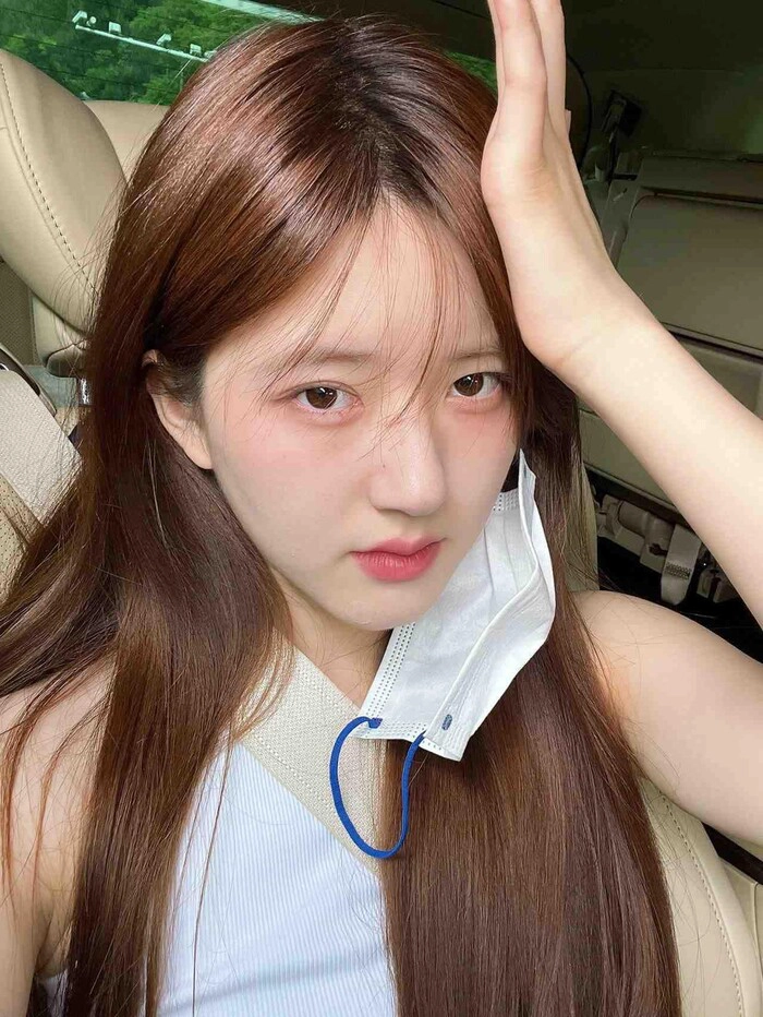 Triệu Lộ Tư lộ rõ tính cách thực qua lời kể của Fan, tin đồn trịch thượng là sự thật? - Hình 2
