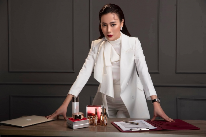 Vợ Shark Bình khoe ảnh phơi phới như gái 18, Phương Oanh phán thẳng về chuyện ly hôn - Hình 5