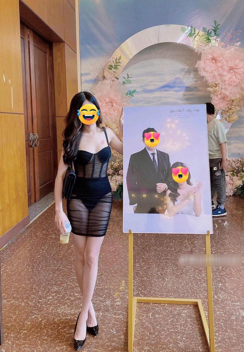 Cô gái mặc đồ xuyên thấu lồ lộ đến đám cưới, lý do vì học đòi hoa hậu Engfa? - Hình 1