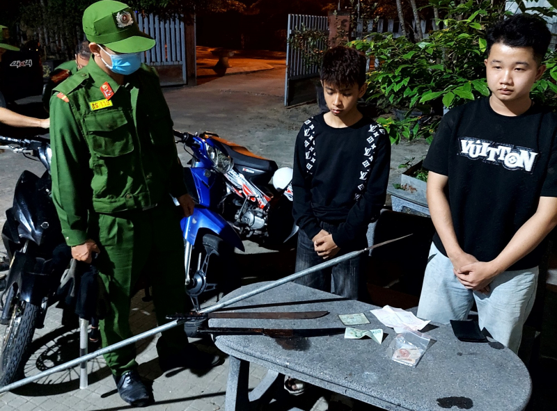 Ngăn chặn kịp thời 2 nhóm thanh niên hỗn chiến lúc nửa đêm - Hình 1