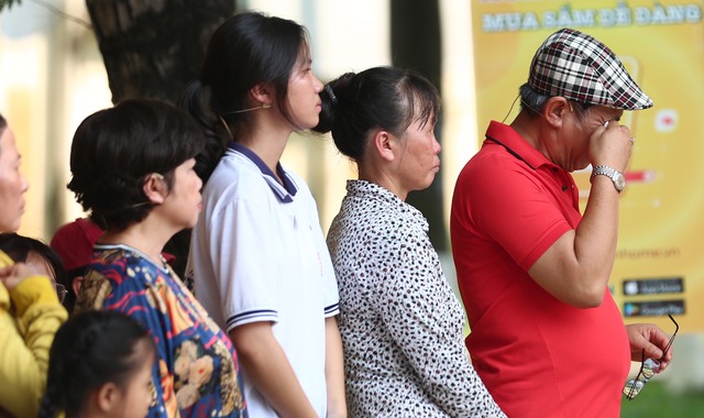 Nghệ sĩ Phi Phụng: Không sợ mất hình ảnh khi đi bán sữa chua - Hình 2