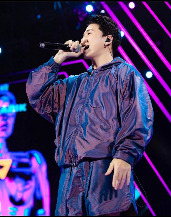Rap Việt học hỏi Ca Sĩ Mặt Nạ, Karik 99% là nhân vật bịt mặt bí ẩn? - Hình 6