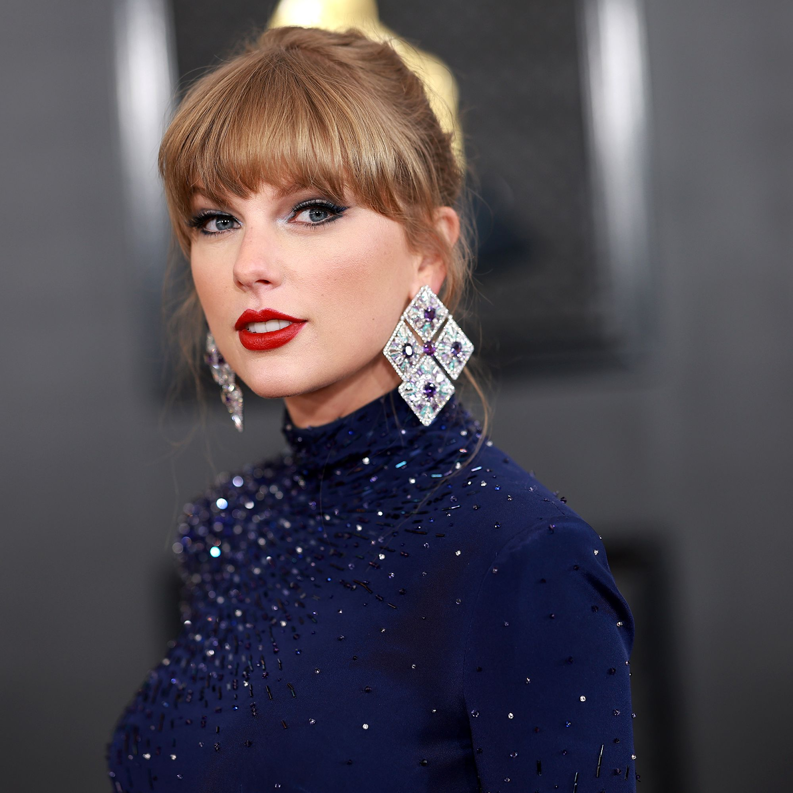 Taylor Swift trở thành tỷ phú, sẽ tổ chức đám cưới bạn trai Joe Alwyn sau tour diễn thế giới? - Hình 3