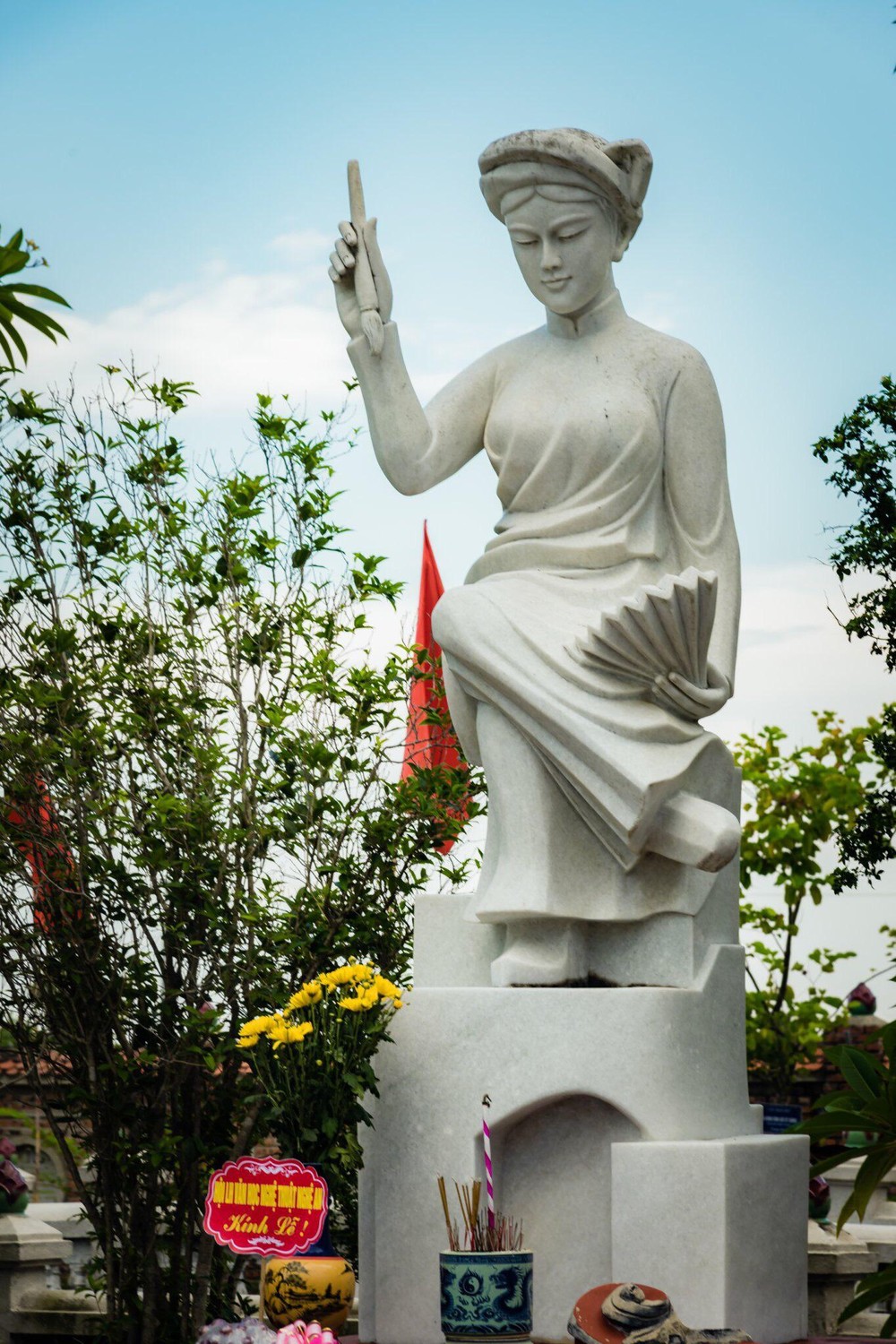 Bí ẩn ngôi mộ Bà Chúa Thơ Nôm - Hồ Xuân Hương: Nhà ngoại cảm vào cuộc vẫn không tìm ra - Hình 4