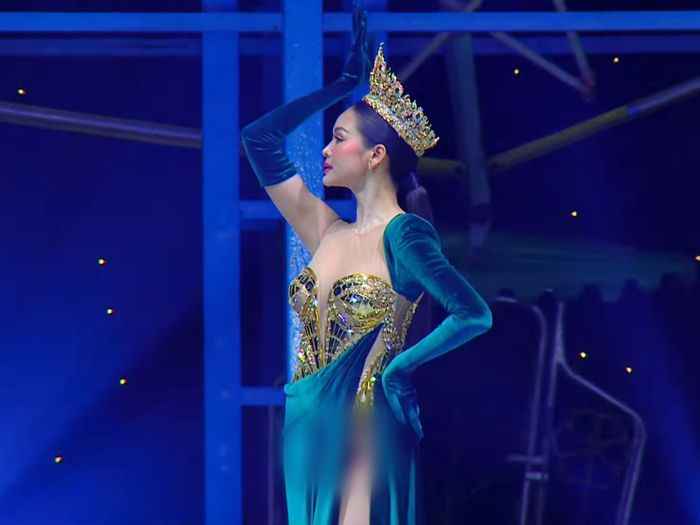 Engfa bị fan Thái tẩy chay, Ngọc Châu bất ngờ xuất hiện trên sân khấu Miss Grand: Chuyện gì đây? - Hình 9