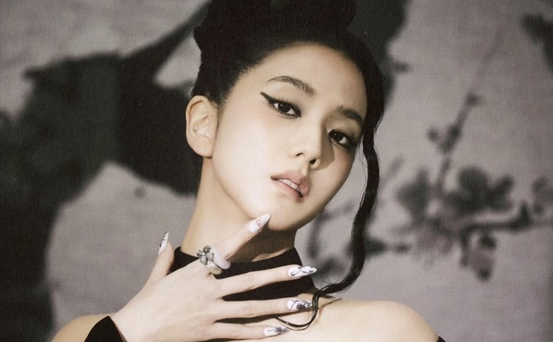 Jisoo thông báo thắng lớn với MV Flower, nói thẳng chuyện BLACKPINK không hợp nhau, tan rã sớm - Hình 1