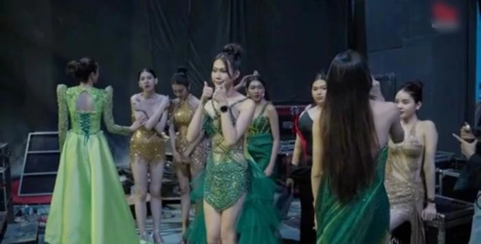 Hoa hậu chuyển giới bị tố xem thường thí sinh, đi thi như đi tù, phía Hương Giang lên tiếng - Hình 2