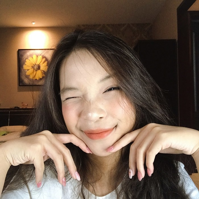 Jenny Huỳnh, Thiên Thư: 2 tiểu thư nhà giàu nổi như cồn trên Youtube, bị mang ra so sánh, ai hơn ai? - Hình 4