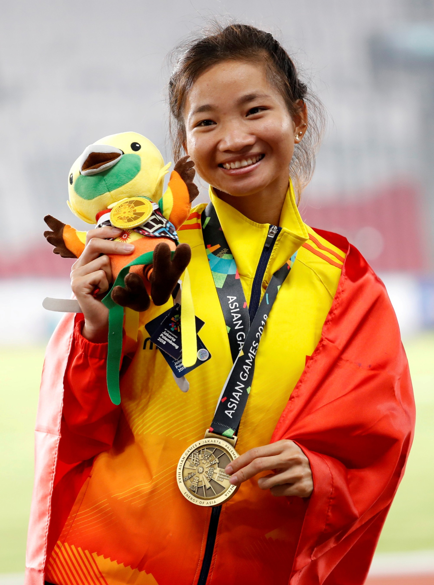 Nguyễn Thị Oanh: Lập kỳ tích SEA Games, có bằng thạc sĩ, gia cảnh khó khăn, nhận lương 7 triệu/tháng - Hình 3