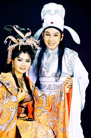 NSƯT Tú Sương: Con nhà nòi, 3 lần đò mới tìm được hạnh phúc, cách xa chồng nửa vòng trái đất - Hình 5