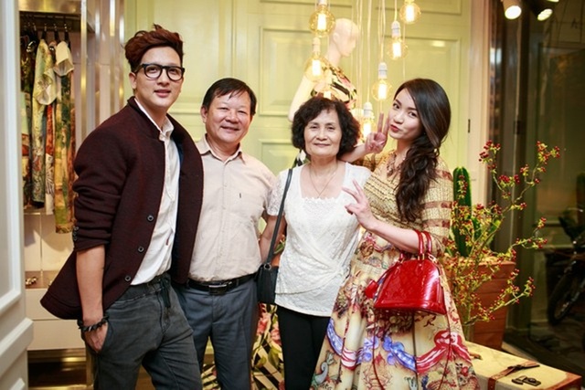 Thuy Top was accused of snatching her husband, scandalous past with Hoang Thuy Linh, now working as a TV editor - Photo 4