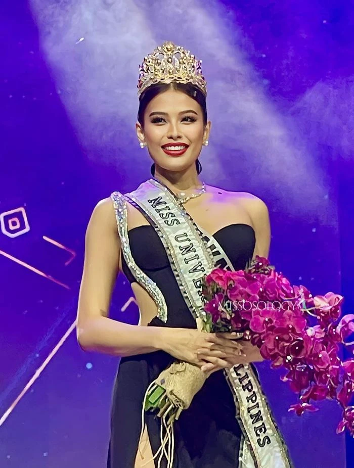 Lương Thùy Linh bị réo tên khi bạn cũ đăng quang Miss Universe Philippines 2023, lý do vì sao? - Hình 2