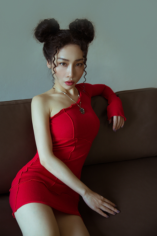 Hằng Bingboong Thu Cuối: Vượt cú sốc phá sản, lấy chồng sinh con tại Pháp, cuộc sống hiện ra sao - Hình 1