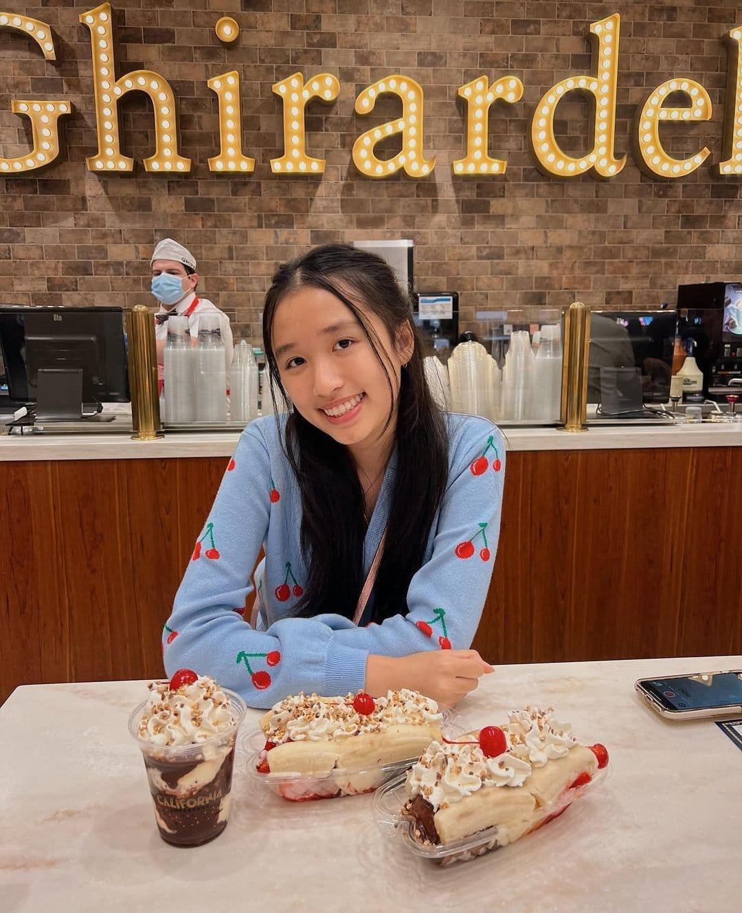 Jenny Huỳnh hoàn thành cột mốc 3 triệu đăng ký, bất ngờ bùng kèo khiến fan réo tên trong vô vọng - Hình 7