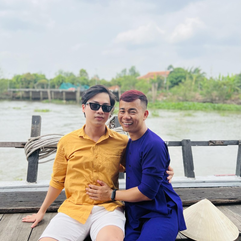 Thúy Liễu - Chàng hướng dẫn viên hài hước, 1 mình gánh còng lưng cả khu du lịch, bị đồn 1 vợ 2 con - Hình 4