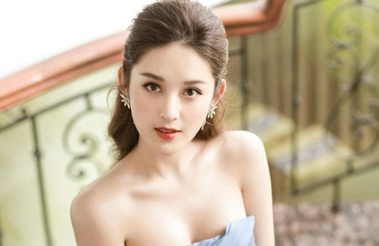 Cô gái Việt được báo Trung Quốc khen ngợi là mỹ nhân đẹp nhất Việt Nam là ai? - Hình 2