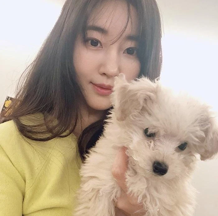 Kim Sarang: Hoa hậu thị phi đổi đời nhờ cảnh tắm trần và lời xì xào gái gọi, U50 sống cô độc - Hình 12