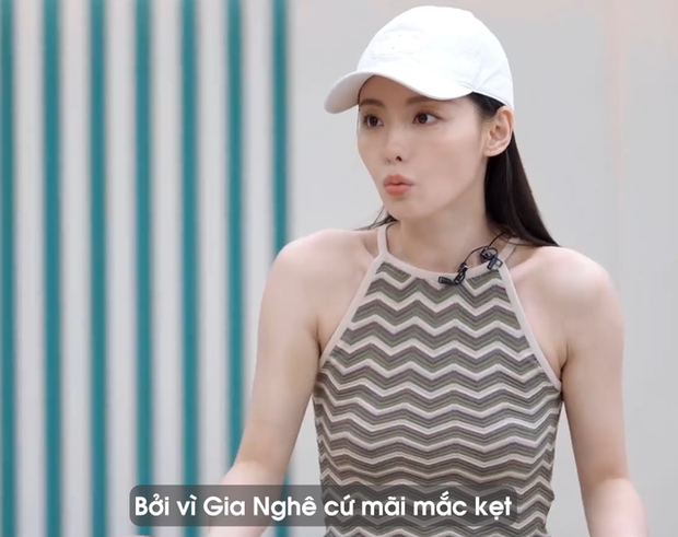 Đạp Gió 2023: Vì sao Chi Pu lại ra tay hất văng đàn chị, Trương Gia Nghê nói thẳng 1 câu với Ella - Hình 3
