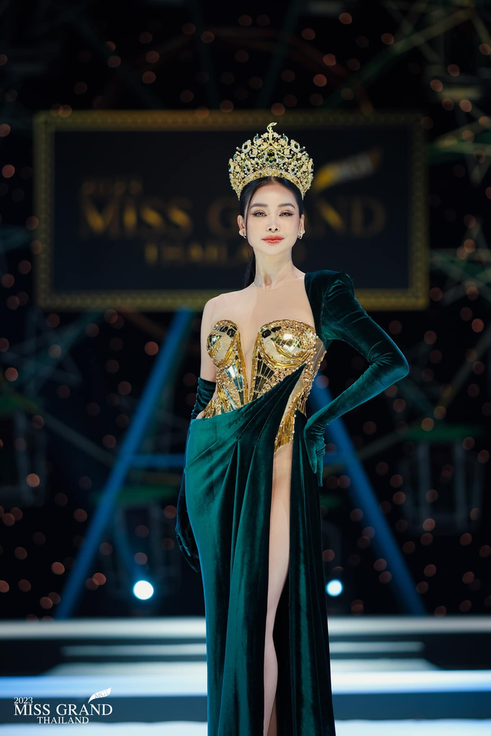 Miss Grand International bị Miss International khịa thẳng mặt, Mr.Nawat Ra tay? - Hình 11