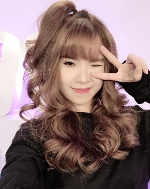 Khởi My: Nữ hoàng hội chợ, 6 năm cưới chồng quyết không đẻ con, bị chê cưa sừng làm nghé tuổi U40 - Hình 10