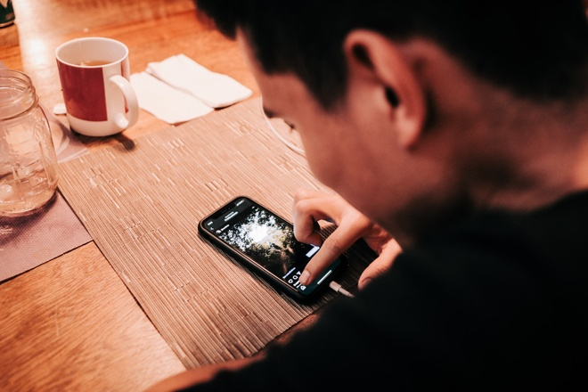 Livestream khoe tửu lượng ngàn chén không say, nam thanh niên nhận cái kết về cõi tiên? - Hình 8