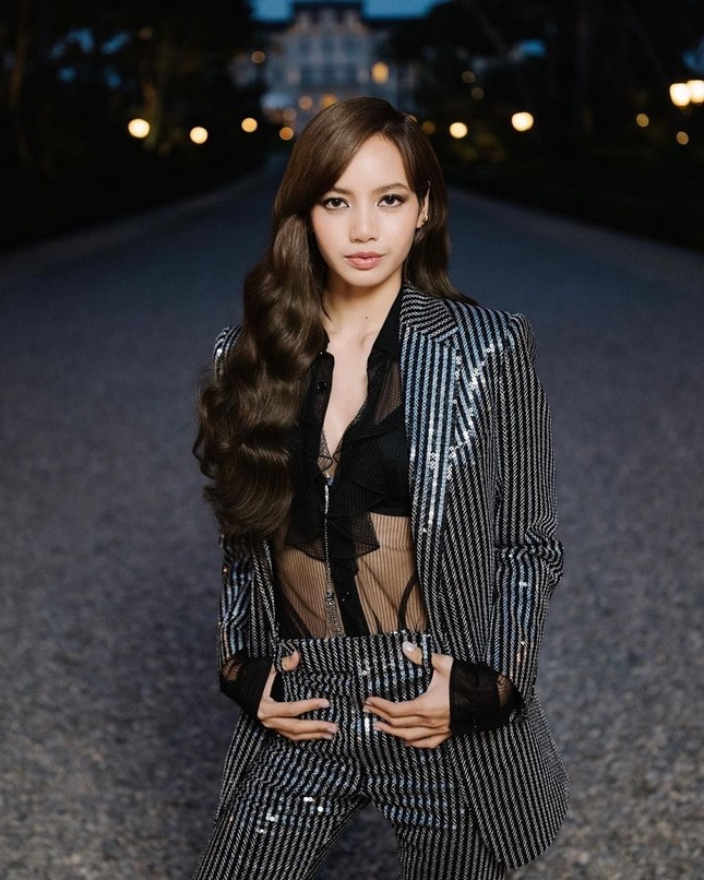 BLACKPINK giữ vững ngôi vương: Lisa - V liền bị lợi dụng, Jennie là người có lỗi? - Hình 4