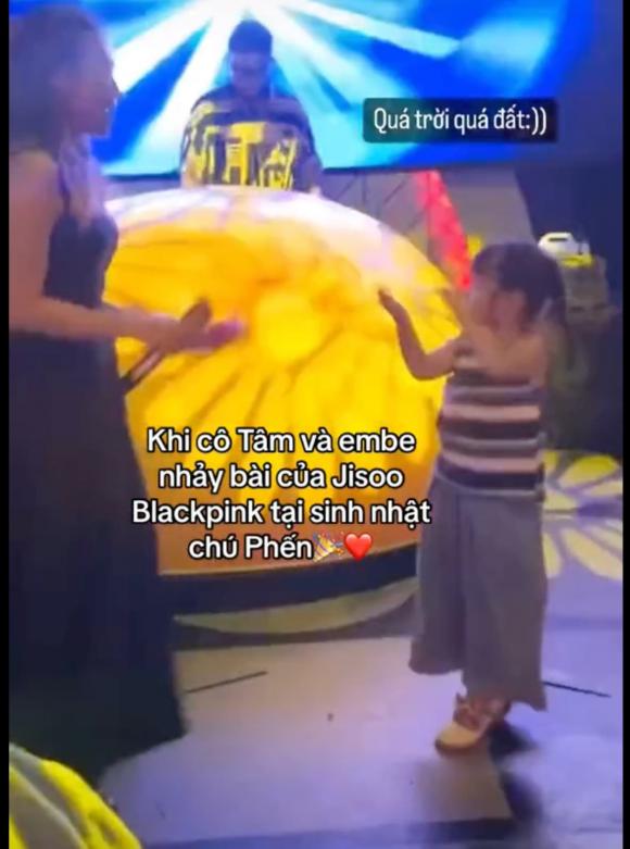Mỹ Tâm lộ diện cùng bạn trai tin đồn kém 10 tuổi, quẩy nhạc Blackpink mừng sinh nhật người ấy - Hình 3