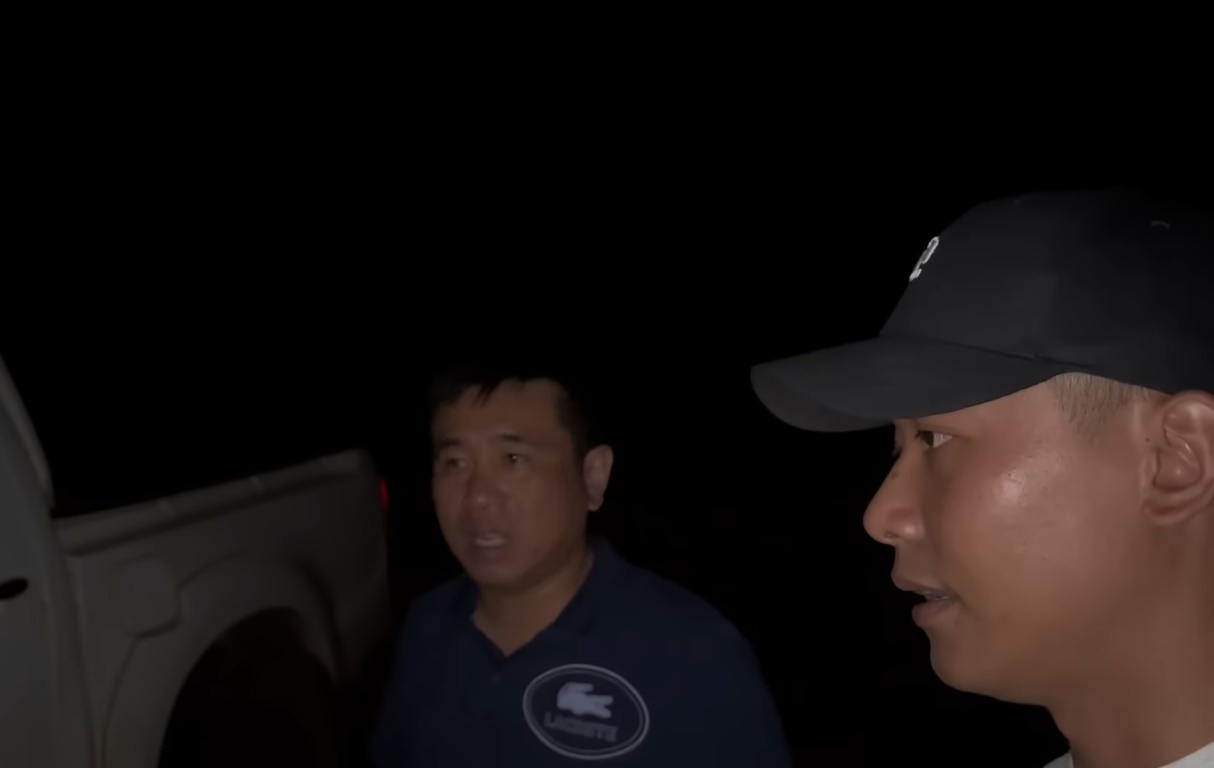 Quang Linh Vlog tái mặt vì gặp biến căng giữa đêm, team Châu Phi phải tức tốc tới giải cứu? - Hình 2