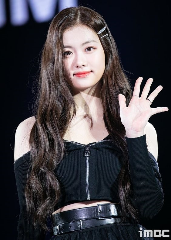 Kim Garam: Mỹ nhân thế hệ mới sụp đổ sau 6 tuần vì ồn ào chị đại học đường, cuộc sống nay ra sao? - Hình 14