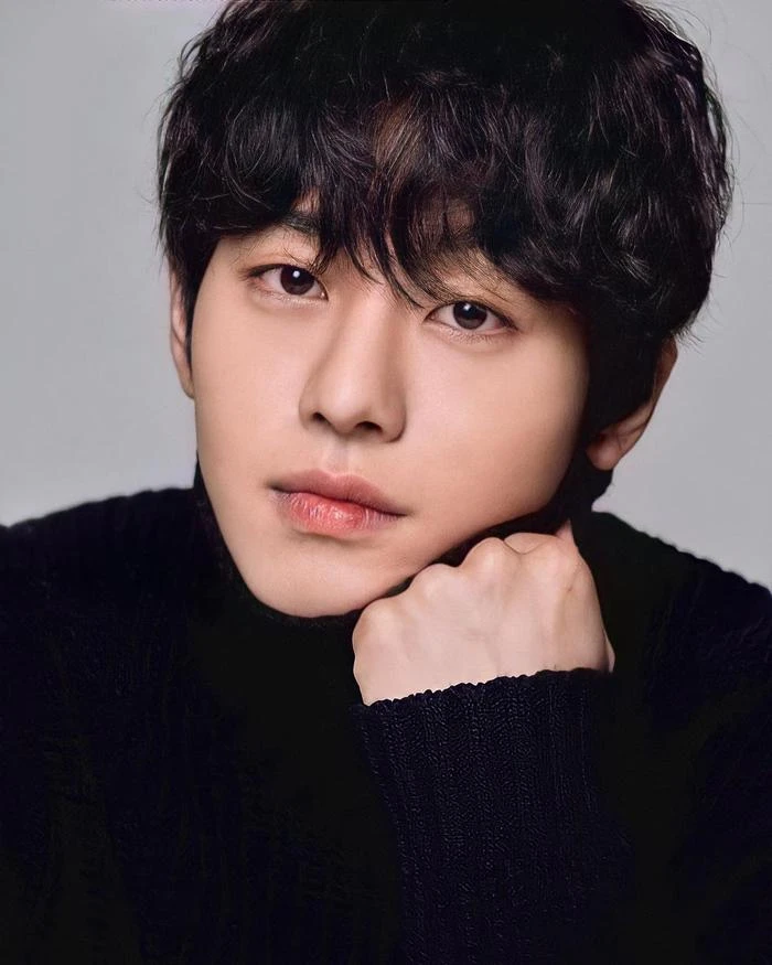 Lee Min Ho bỏ cuộc, không còn theo đuổi Song Hye Kyo, lý do liên quan đến 1 mỹ nam? - Hình 5
