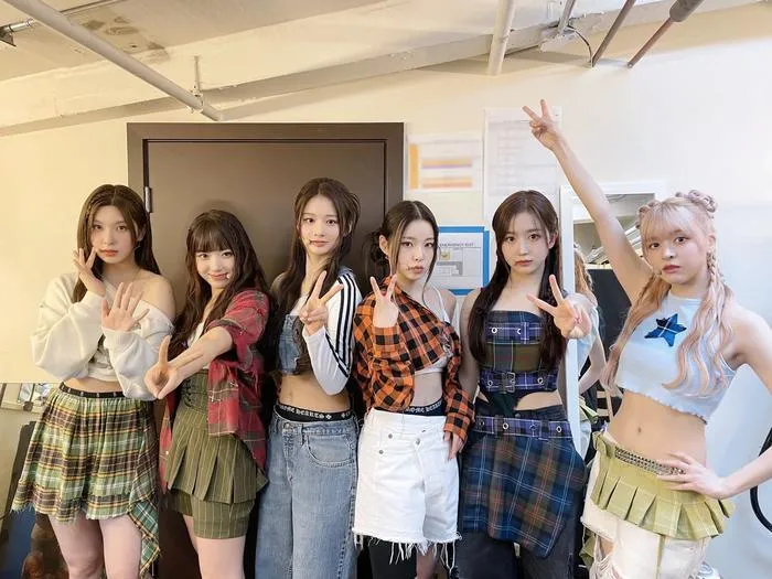Nữ idol đột nhiên khó thở ngã quỵ trên sân khấu, sự thật đằng sau gây bất ngờ - Hình 1