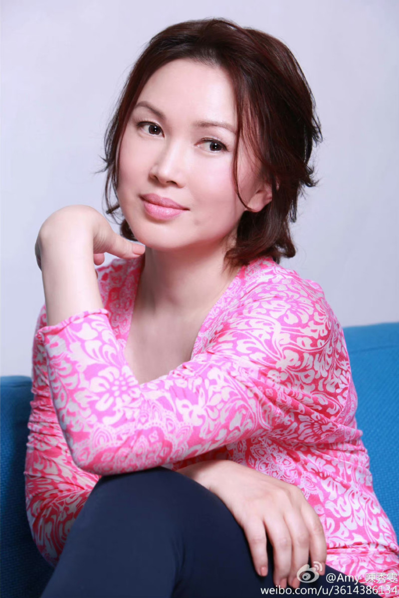 Sao Hoa ngữ hết thời: Kẻ hát rong, người bán hàng online - Hình 8