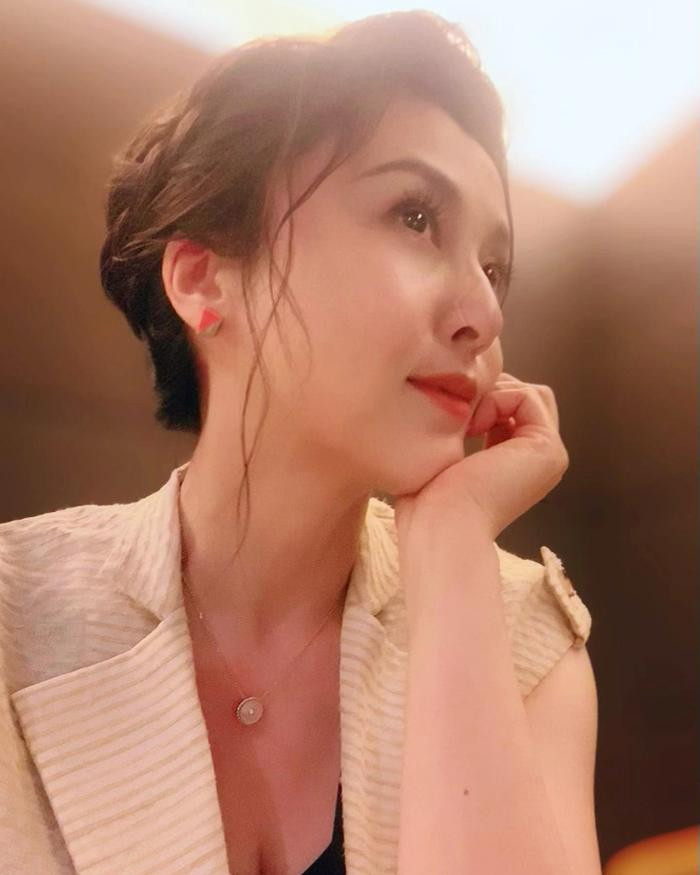 Norika Fujiwara - Hoa hậu Nhật Bản đẹp nhất lịch sử: Tình cũ Quách Phú Thành, ê chề vì yêu bồ người - Hình 8