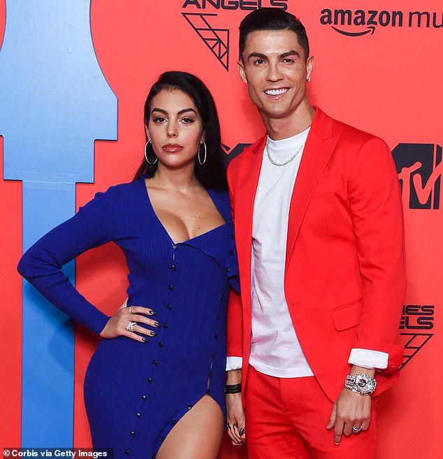 Ronaldo bị ăn cú lừa ê chề, đau đầu bạn gái Georgina yêu sách, liên tục đòi bòng - Hình 2