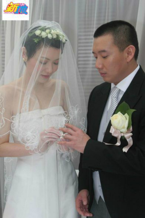 Điền Nhụy Ni: Thị hậu TVB lắm tài nhiều tật, chê đồng nghiệp thậm tệ, bị chồng cắm sừng đau đớn - Hình 6