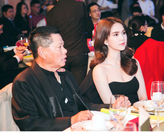 Ngọc Trinh có con đầu lòng ở tuổi 33? Lộ hình ảnh gặp BS Thịnh tại nhà riêng, đã trữ đông 6 trứng - Hình 3