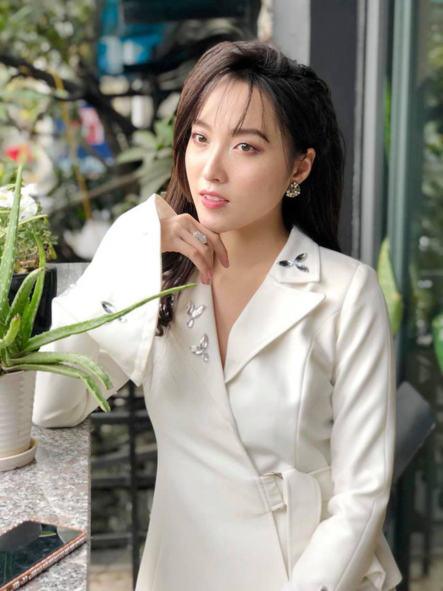 Hoàng Mai Anh: Cầm 4 triệu Nam tiến, bóc trần góc tối vbiz, lên chùa trốn vì nữ quản lý - Hình 7