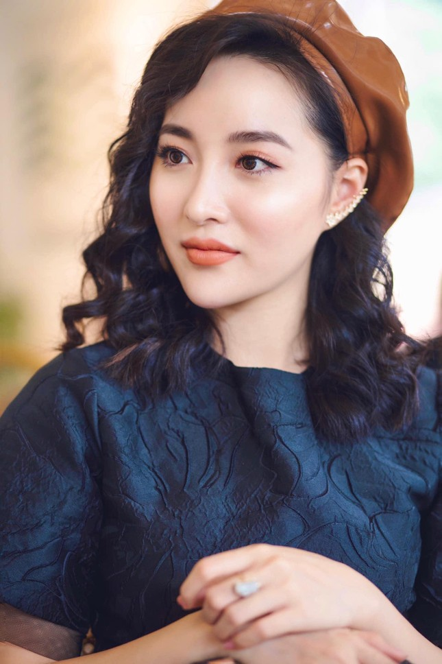Hoàng Mai Anh: Cầm 4 triệu Nam tiến, bóc trần góc tối vbiz, lên chùa trốn vì nữ quản lý - Hình 5