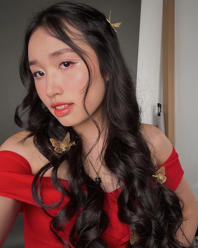 Jenny Huỳnh lần đầu khoe bạn trai và màn lột xác khiến dân tình tá hỏa nhận không ra? - Hình 2