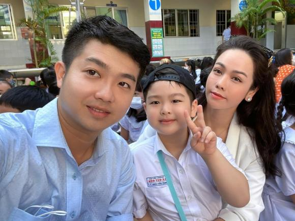 Chồng cũ Nhật Kim Anh đưa con trai du lịch cùng tình mới, khoe cận mặt nửa kia, giống vợ cũ 1 điểm - Hình 4