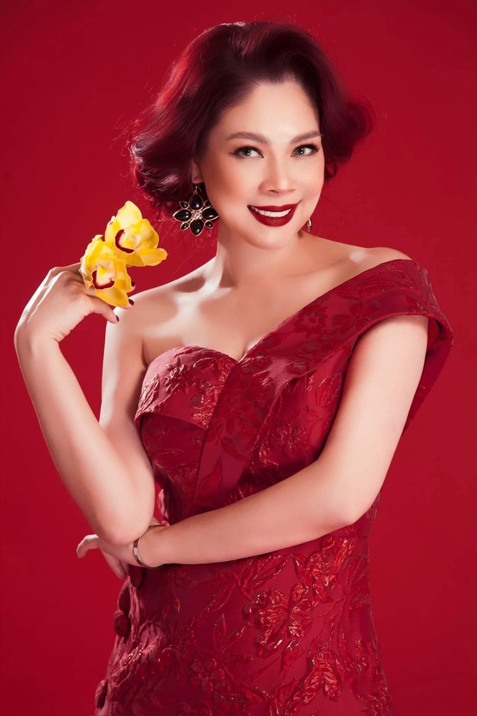 Thanh Thảo đối chất khi bị chế giễu làm lố, thuê chục vệ sĩ hộ tống nhưng không ai thèm ngó? - Hình 4