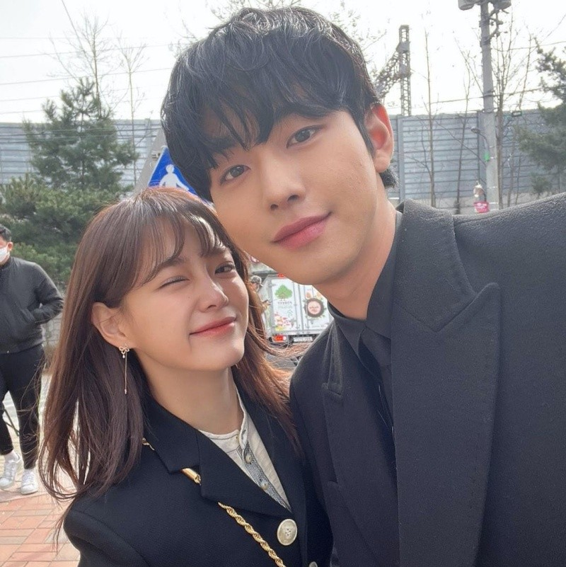 Kim Se Jeong phủ nhận hẹn hò vì Ahn Hyo Seop - Lee Sung Kyung mới là cặp phim giả tình thật? - Hình 3