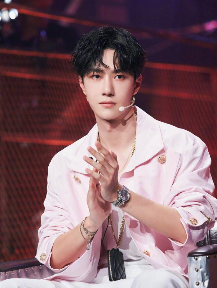 Vương Nhất Bác nhận tin vui cực khủng, Thành Nghị bị thương nặng, bỏ lỡ cơ hội thành đỉnh lưu Cbiz - Hình 6