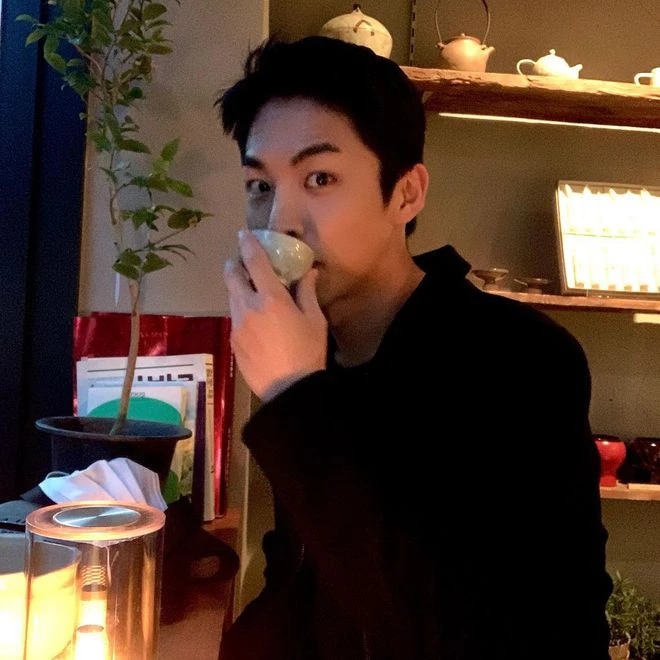 Joo Jong Hyuk: Nhan sắc cực phẩm, học trường top 1% thế giới, bị ghét vì đóng vai xấu tính quá đạt - Hình 7