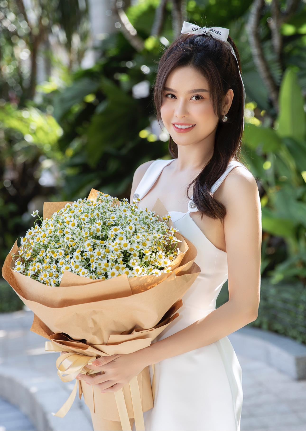 Trương Quỳnh Anh khoe người trong lòng hậu ly hôn Tim, đánh dấu chủ quyền trọn cơ thể đối phương - Hình 1