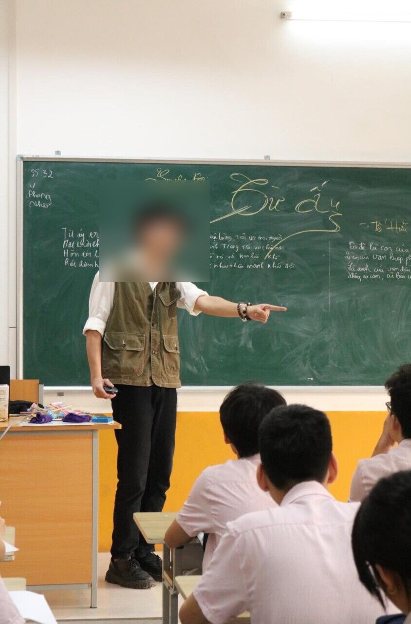 Thầy giáo dùng ảnh nhạy cảm để minh hoạ bài giảng, hứng trọn gạch đá từ dân mạng vì quá nhức mắt - Hình 4