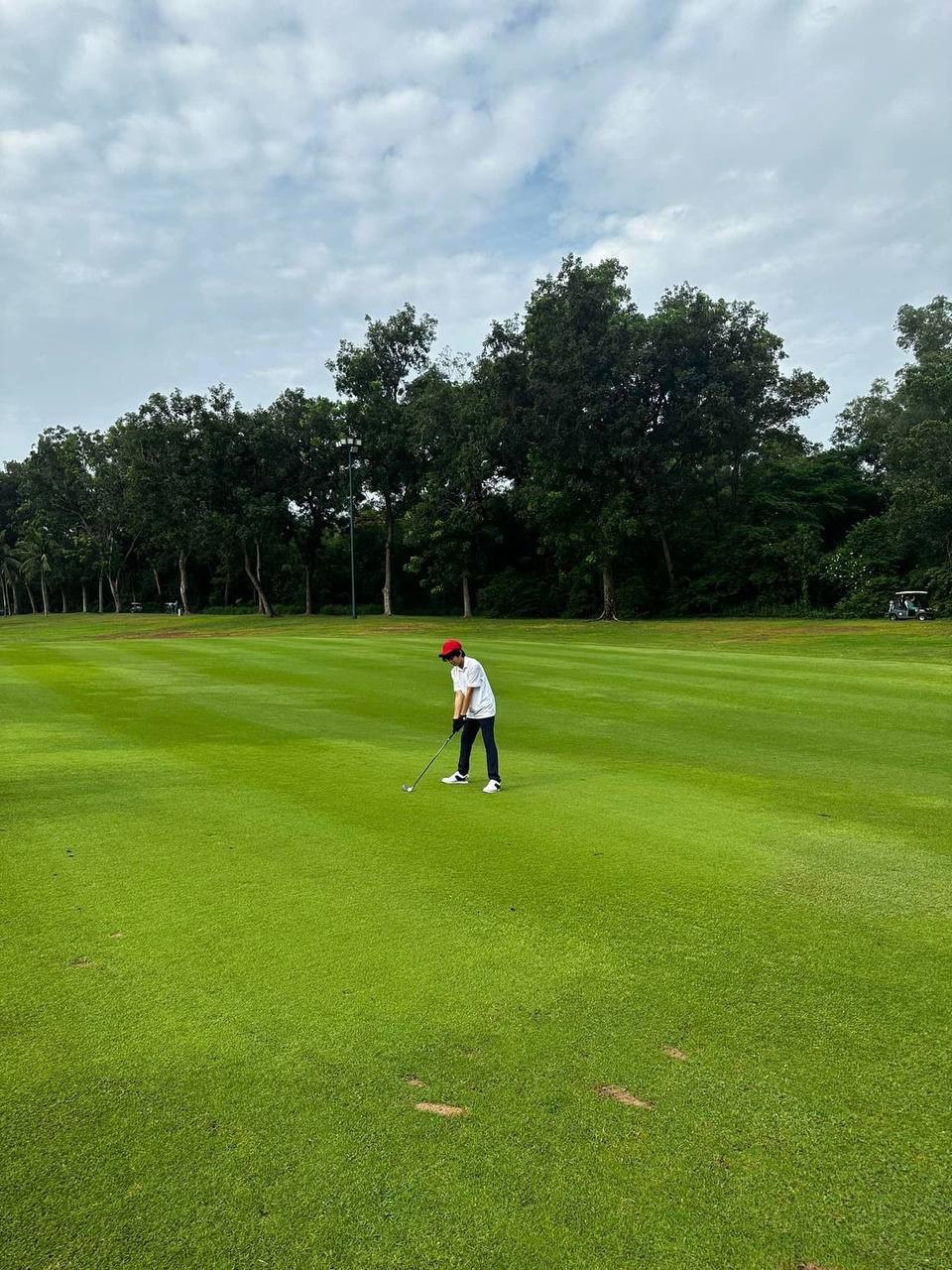 Ái nữ nhà Cường Đô La lên đồ ra sân chơi golf, phong thái con nhà nòi làm ai cũng trầm trồ - Hình 9