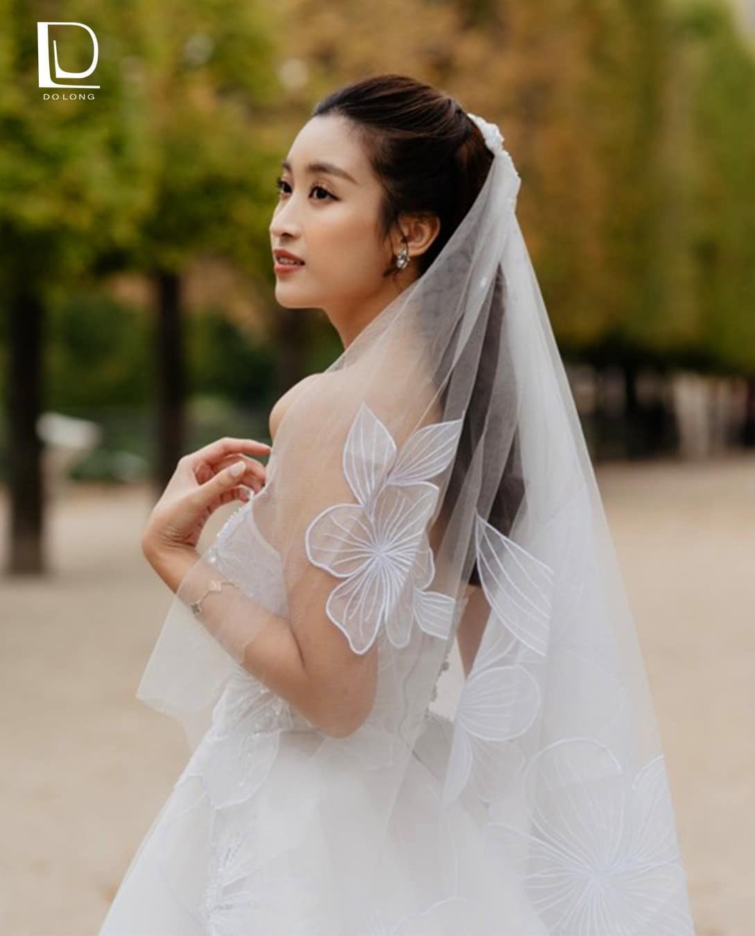 Đỗ Mỹ Linh xinh đẹp trong loạt ảnh cưới chưa từng được công bố, khí chất chuẩn dâu hào môn - Hình 3