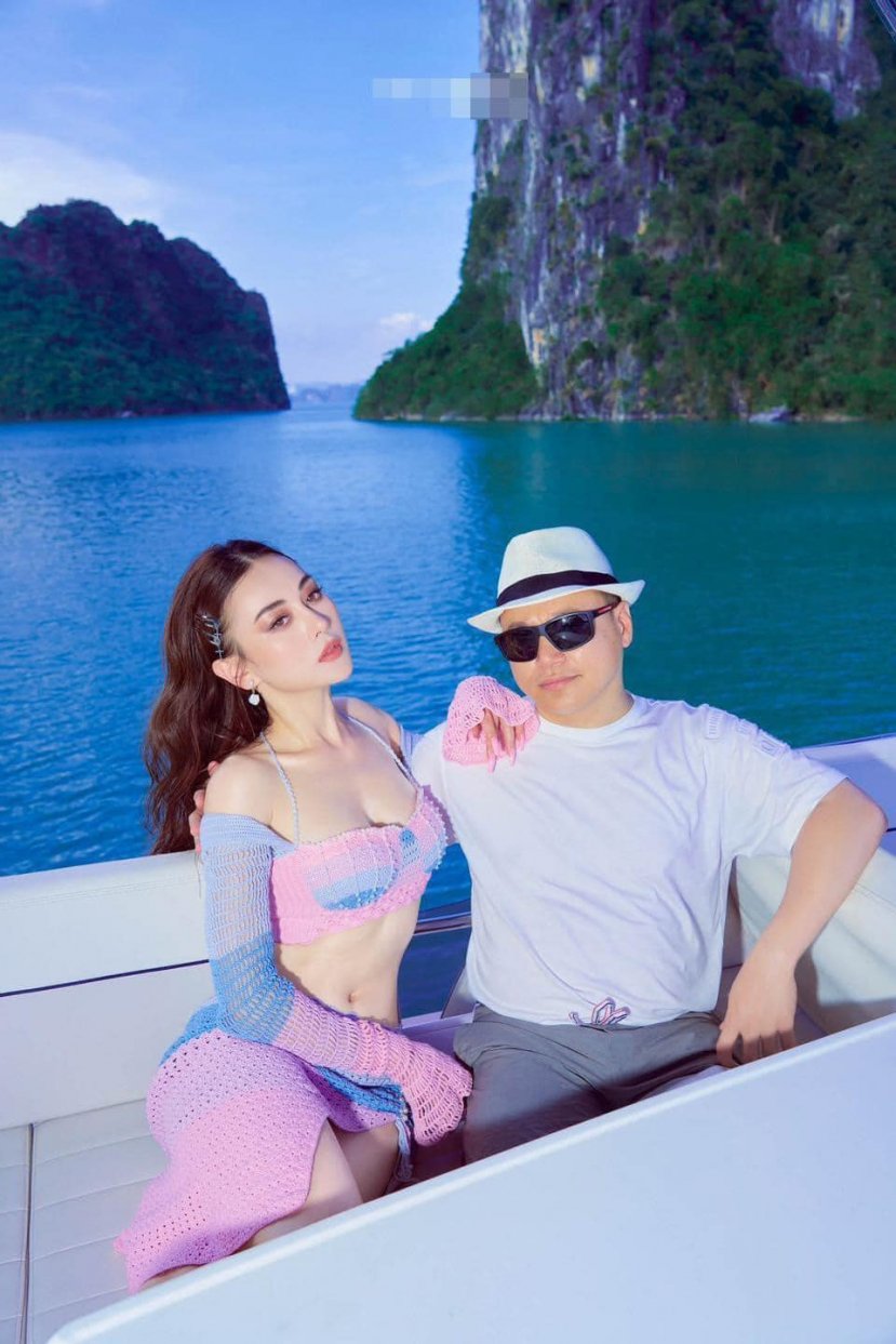 Bộ ảnh căng đét của Shark Bình và Phương Oanh trên du thuyền sau khi kết hôn - Hình 2